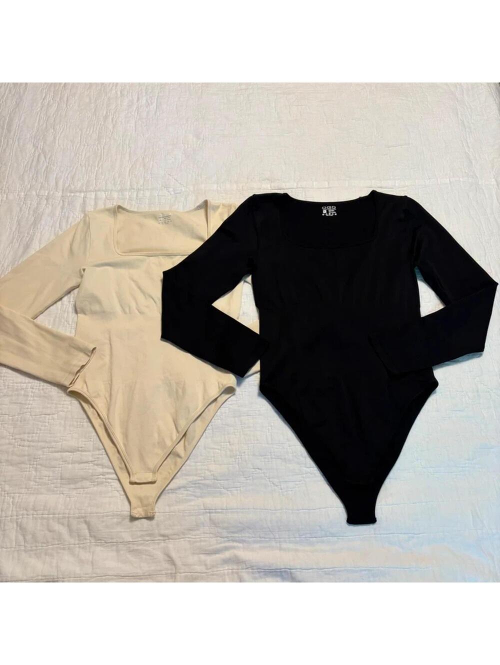 Lot of 2 OQQ Seamless Square-Neck Long Sleeve Bodysuits XL